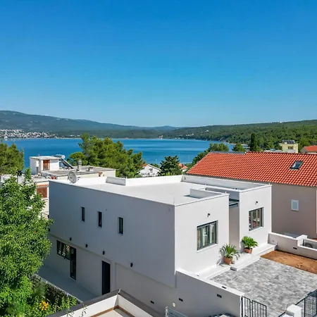 Beautiful Leina With Heated Pool * Pridraga