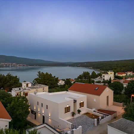 Villa Beautiful Leina With Heated Pool *
